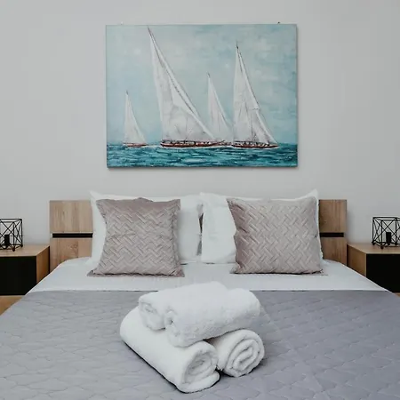 Alkyonides Apartamento *